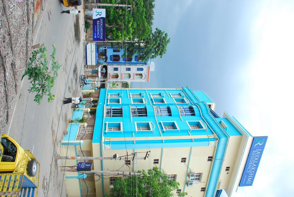 Jayalakshmi Residency Otel Tirupati Dış mekan fotoğraf